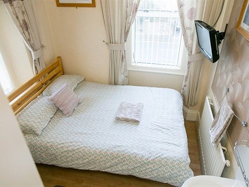 Blakeney Guest house 3*